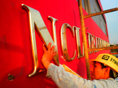 letras en bronces | letreros en bronce